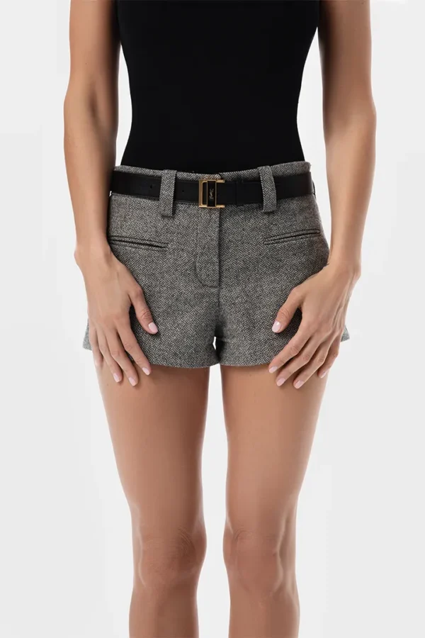 Low-rise shorts
